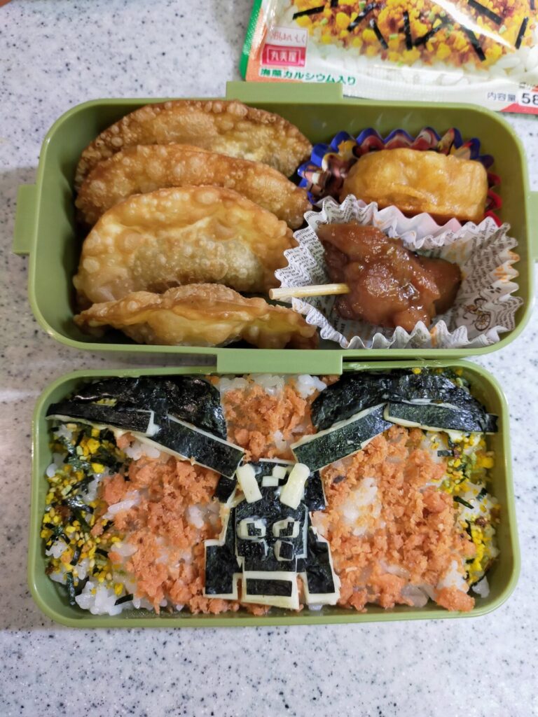 お 弁当 箱 色 食欲